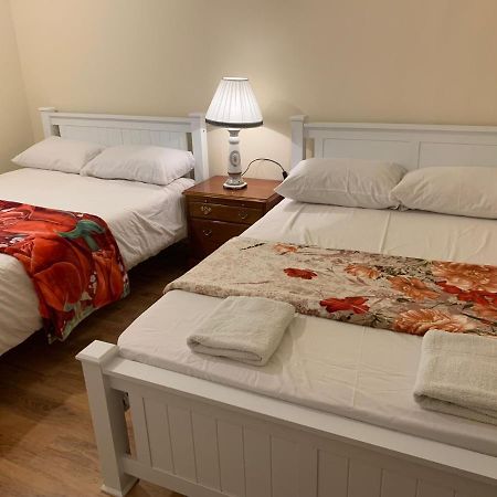 Two Bed Holiday Apartment London Bagian luar foto